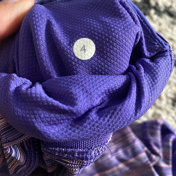 lululemon inspire running tight - size 4 - Picture 4 of 7